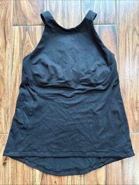 Lululemon women’s black cross back tank w/ adjustable shelf bra size 12
